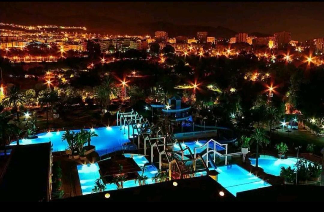 Benalbeach Luxury Apartment *