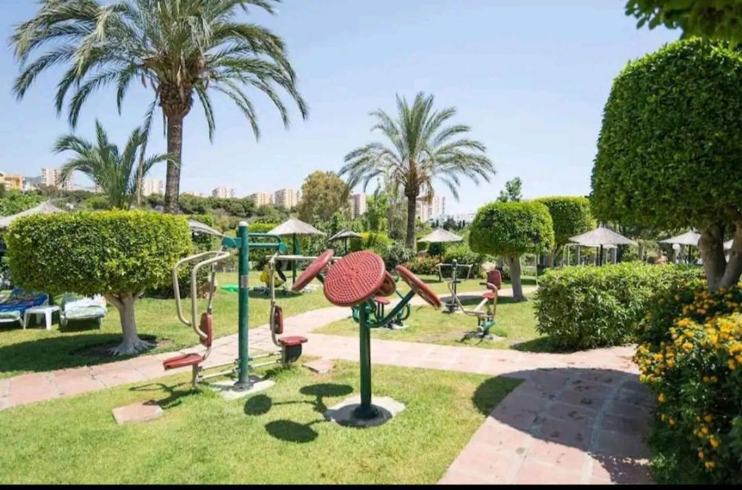 Benalbeach Luxury Apartamento